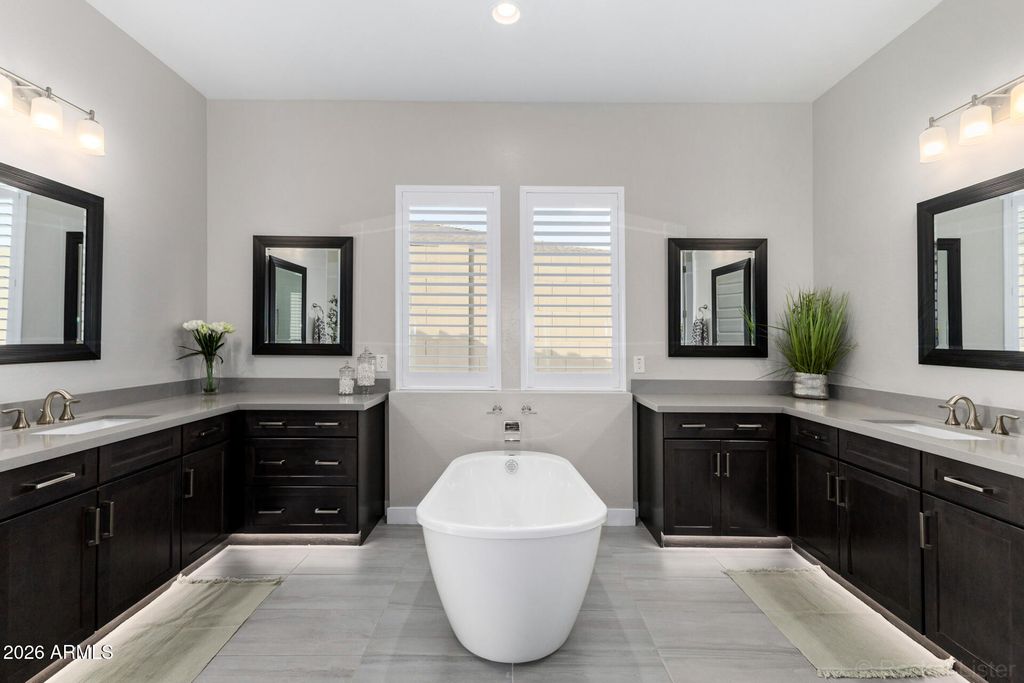 Image 6 of property listing at 3412 W MORGAN IVY Lane, Phoenix, AZ 85045