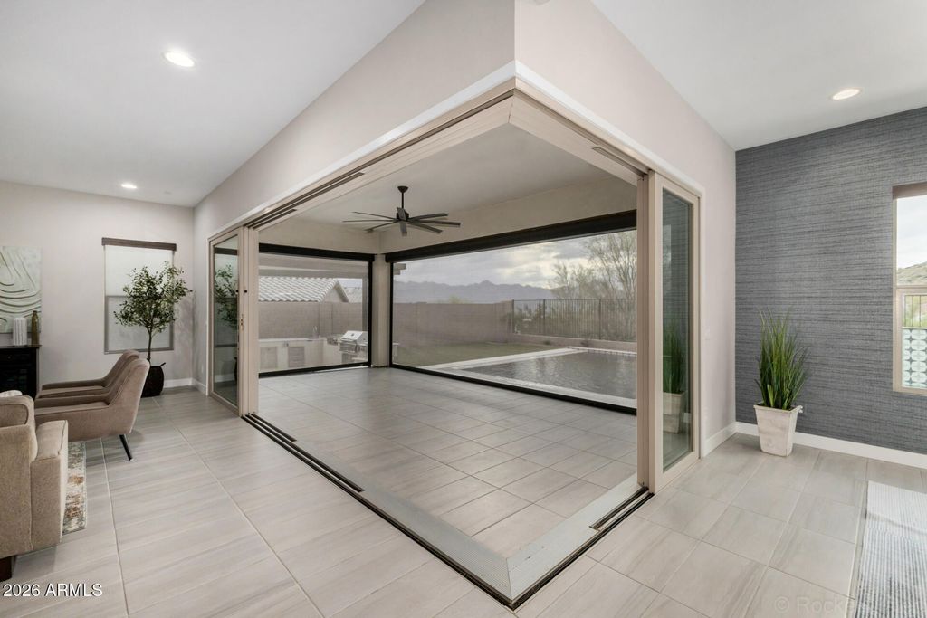 Image 8 of property listing at 3412 W MORGAN IVY Lane, Phoenix, AZ 85045