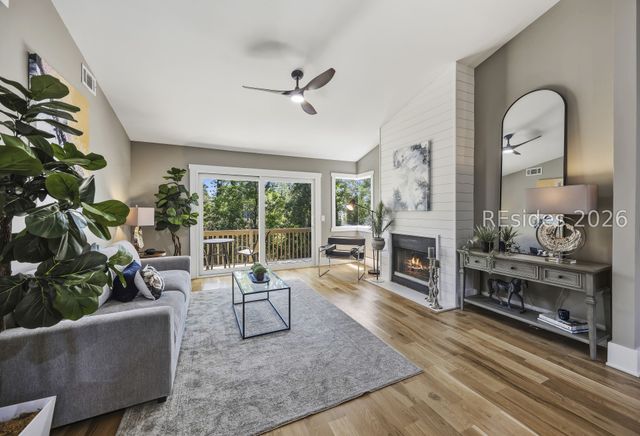 5 Gum Tree Rd Apt L20, Hilton Head Island, SC 29926