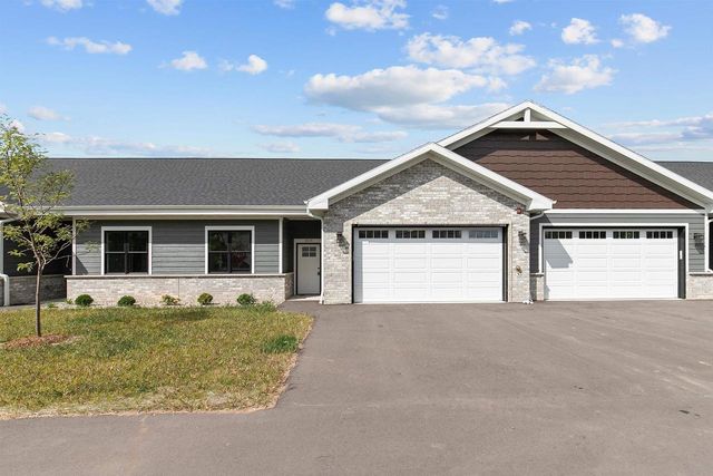 3026 COMMUNITY WAY, Menasha, WI 54952