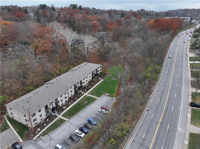 300 Gilkeson Road 12A, Mt Lebanon, PA 15228