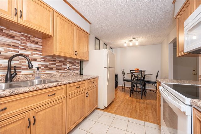 300 Gilkeson Road 12A, Mt Lebanon, PA 15228