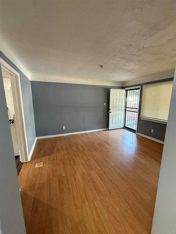 16191 Salem, Detroit, MI 48219