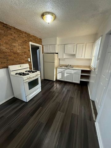 16191 Salem, Detroit, MI 48219