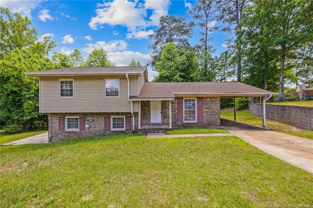 5467 Lazybrook Court, Fayetteville, NC 28314