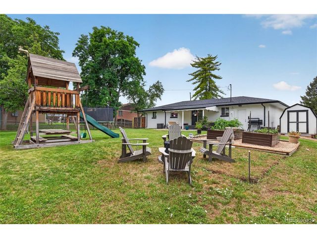 7650 S Kit Carson Dr, Centennial, CO 80122