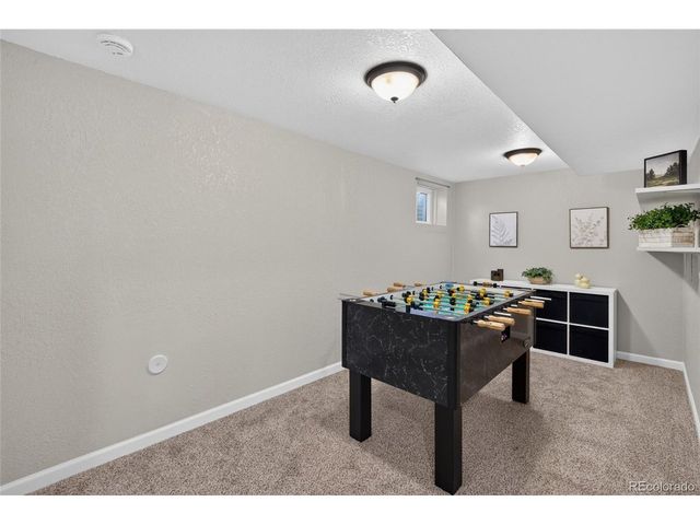 7650 S Kit Carson Dr, Centennial, CO 80122