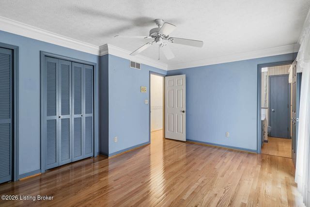 2724 Windsor Forest Dr, Louisville, KY 40272