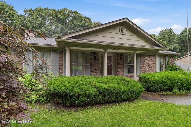 2724 Windsor Forest Dr, Louisville, KY 40272