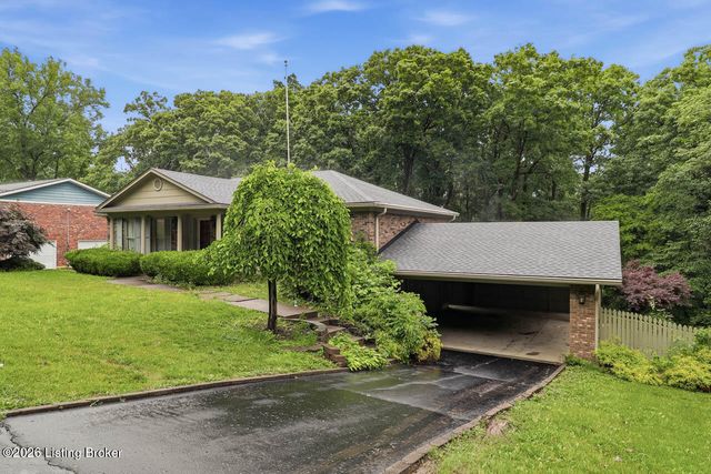 2724 Windsor Forest Dr, Louisville, KY 40272