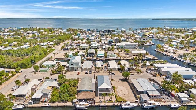 410 Bowie Ln, Key Largo, FL 33037