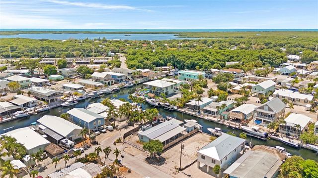 410 Bowie Ln, Key Largo, FL 33037