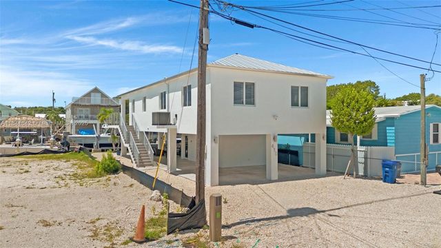 410 Bowie Ln, Key Largo, FL 33037