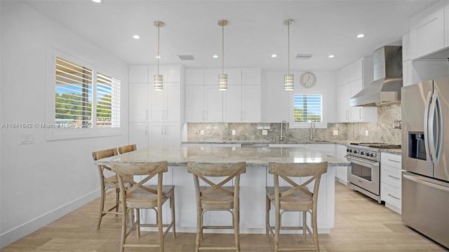 410 Bowie Ln, Key Largo, FL 33037