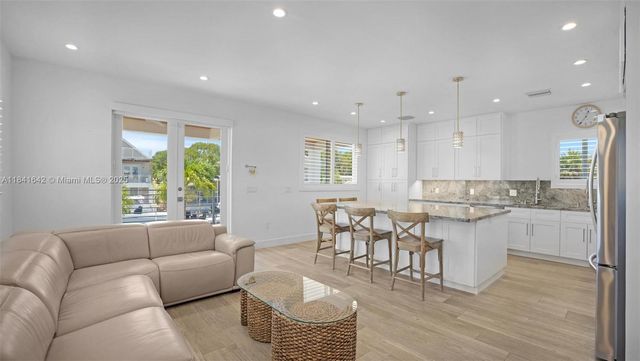 410 Bowie Ln, Key Largo, FL 33037