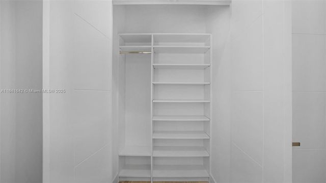 410 Bowie Ln, Key Largo, FL 33037