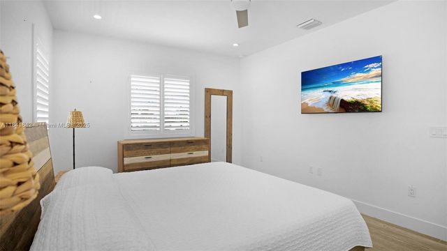 410 Bowie Ln, Key Largo, FL 33037