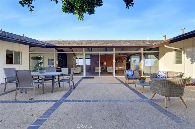 24 Cayuse Lane, Rancho Palos Verdes, CA 90275
