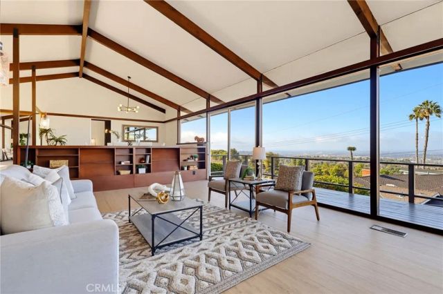 24 Cayuse Lane, Rancho Palos Verdes, CA 90275
