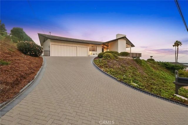 24 Cayuse Lane, Rancho Palos Verdes, CA 90275