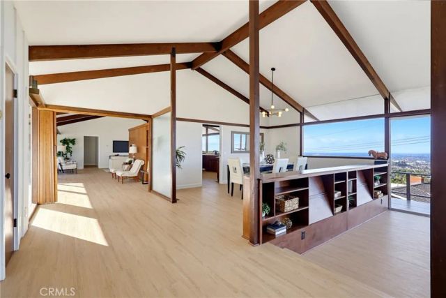 24 Cayuse Lane, Rancho Palos Verdes, CA 90275