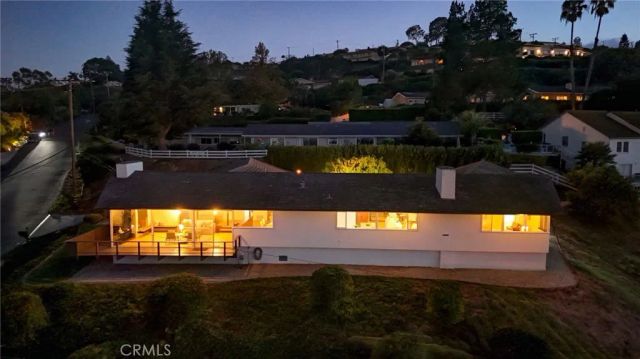 24 Cayuse Lane, Rancho Palos Verdes, CA 90275