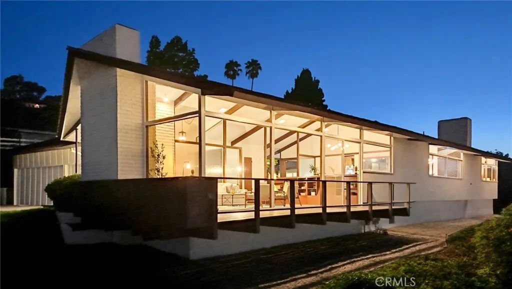 24 Cayuse Lane, Rancho Palos Verdes, CA 90275
