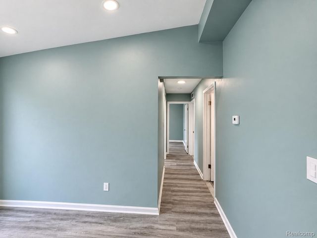 8961 Clinton River Road, Sterling Heights, MI 48314