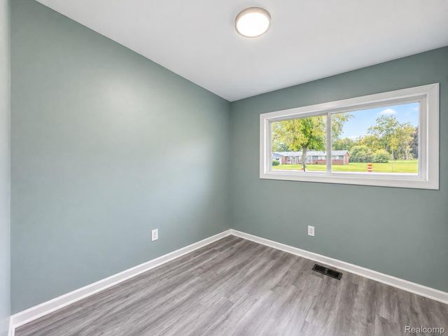 8961 Clinton River Road, Sterling Heights, MI 48314