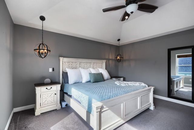 9787 Lower 8th Street, Lake Elmo, MN 55042