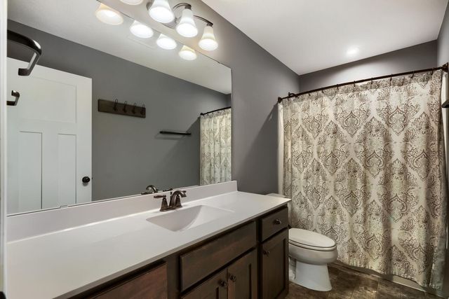 9787 Lower 8th Street, Lake Elmo, MN 55042