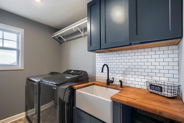 9787 Lower 8th Street, Lake Elmo, MN 55042