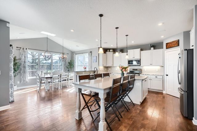 9787 Lower 8th Street, Lake Elmo, MN 55042