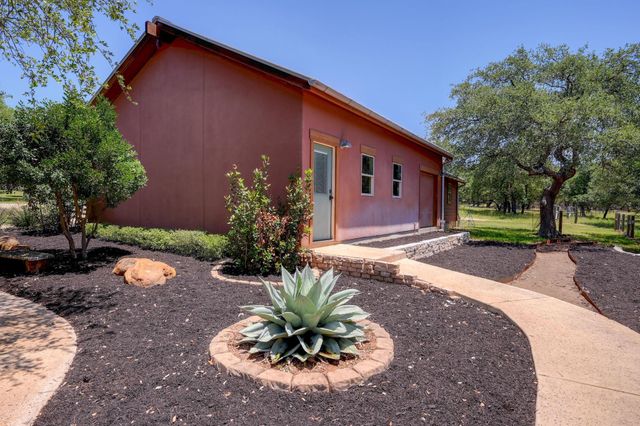 15425 Fitzhugh RD, Dripping Springs, TX 78620