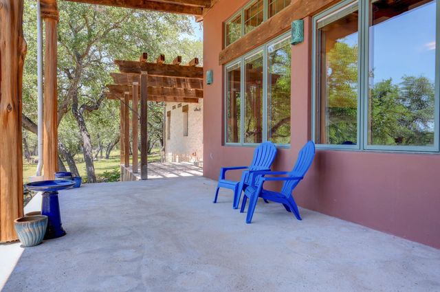15425 Fitzhugh RD, Dripping Springs, TX 78620