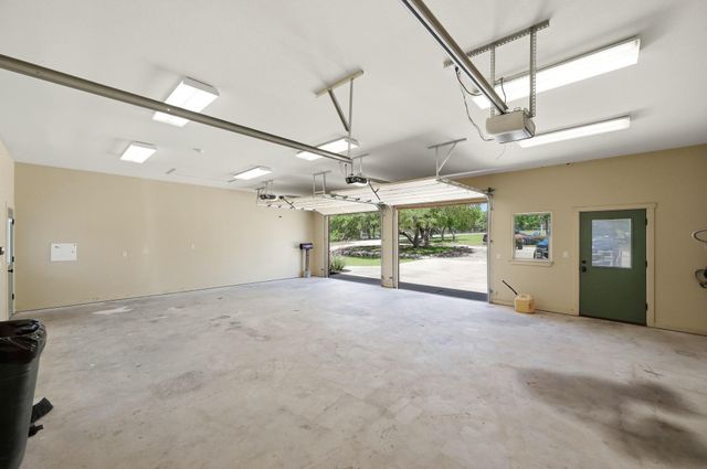 15425 Fitzhugh RD, Dripping Springs, TX 78620