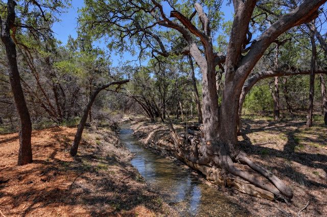 15425 Fitzhugh RD, Dripping Springs, TX 78620