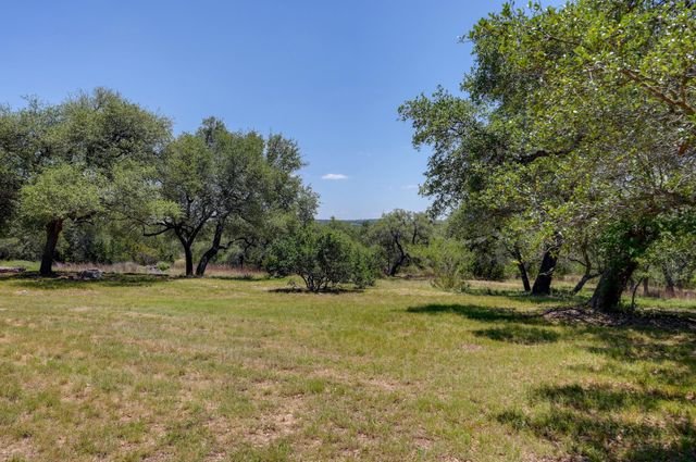 15425 Fitzhugh RD, Dripping Springs, TX 78620