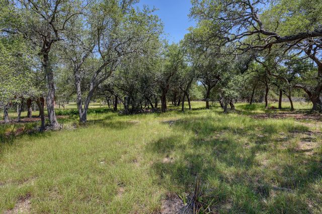 15425 Fitzhugh RD, Dripping Springs, TX 78620