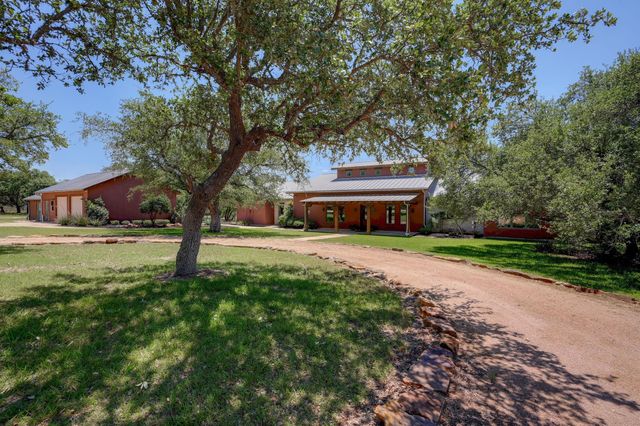 15425 Fitzhugh RD, Dripping Springs, TX 78620