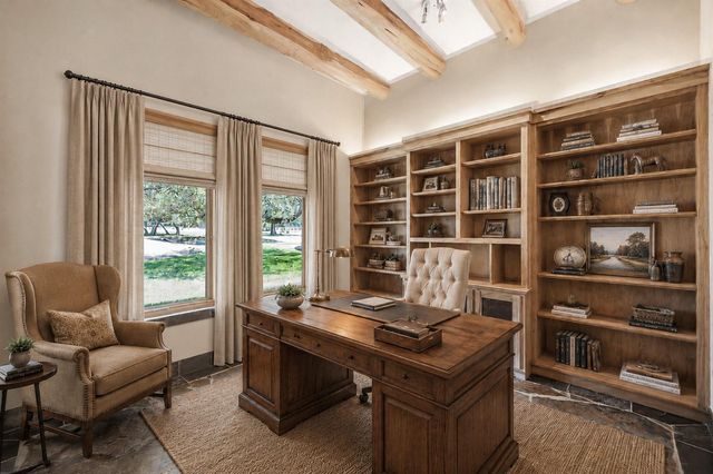 15425 Fitzhugh RD, Dripping Springs, TX 78620