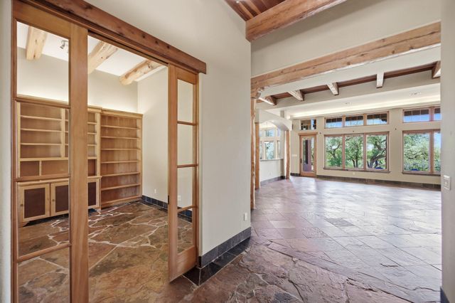 15425 Fitzhugh RD, Dripping Springs, TX 78620