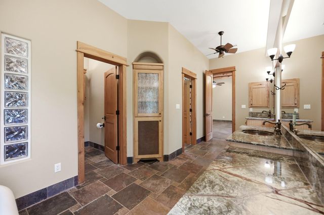 15425 Fitzhugh RD, Dripping Springs, TX 78620