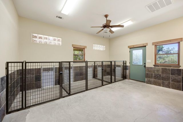 15425 Fitzhugh RD, Dripping Springs, TX 78620