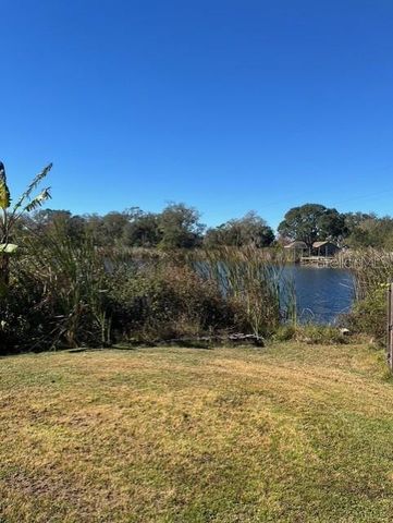 8841 S MOBLEY ROAD, Tampa, FL 33556