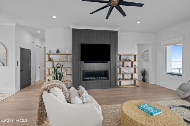 546 S Brightleaf Drive, Minnesott Beach, NC 28510
