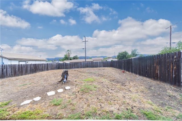 24843 1st Avenue, Murrieta, CA 92562