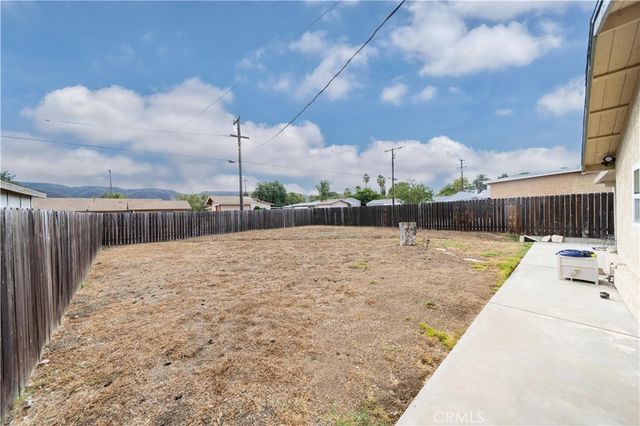 24843 1st Avenue, Murrieta, CA 92562