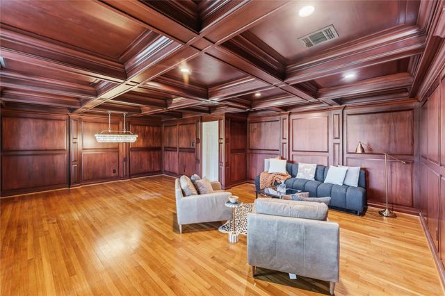 4031 Fernwood Drive, Houston, TX 77021