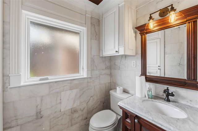 4031 Fernwood Drive, Houston, TX 77021